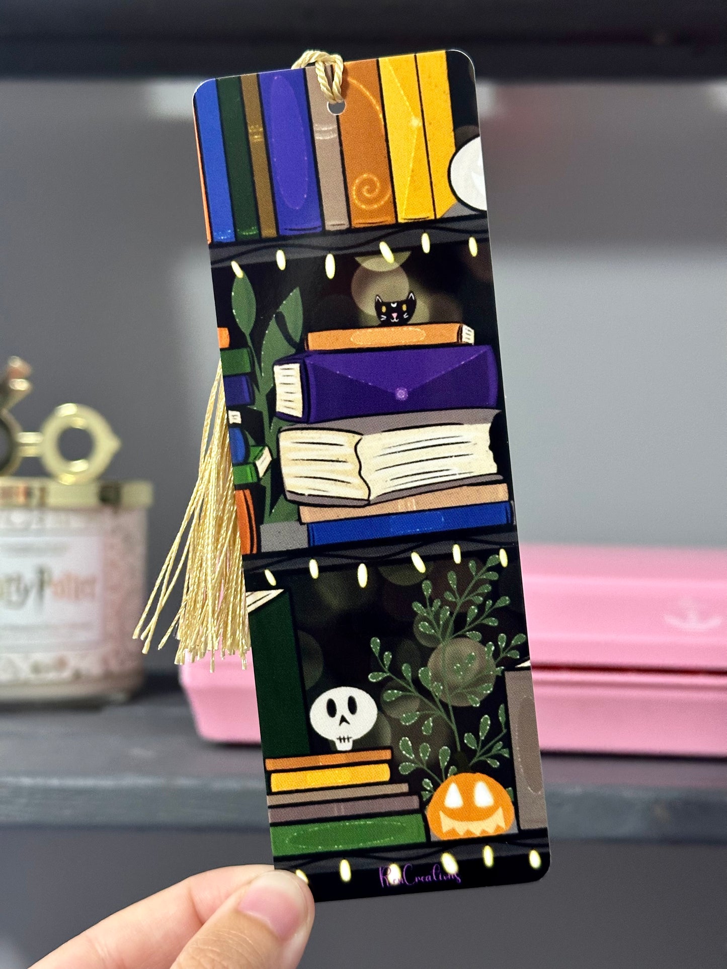 Halloween Bookshelf Bookmark