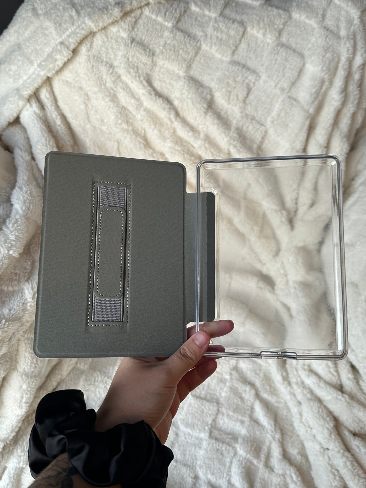 Bookish Jams Kindle Case With Clear Back And Hand Strap